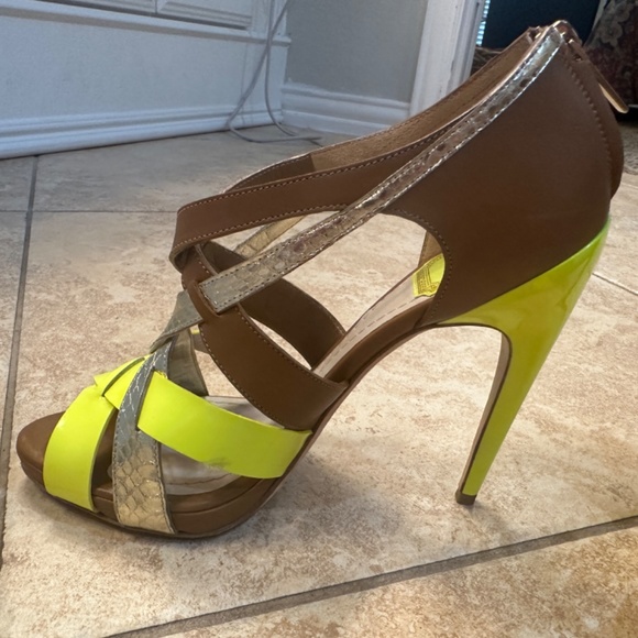 Christian Dior heels - Picture 3 of 6